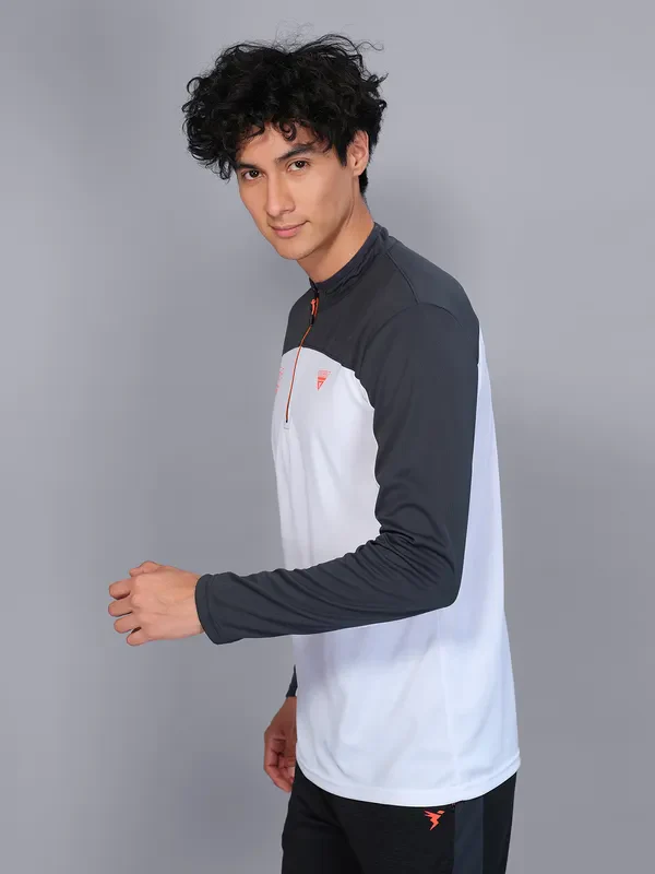 Men Colorblock Slim Fit Mock Neck T-shirt with TECHNO COOL - Image 6