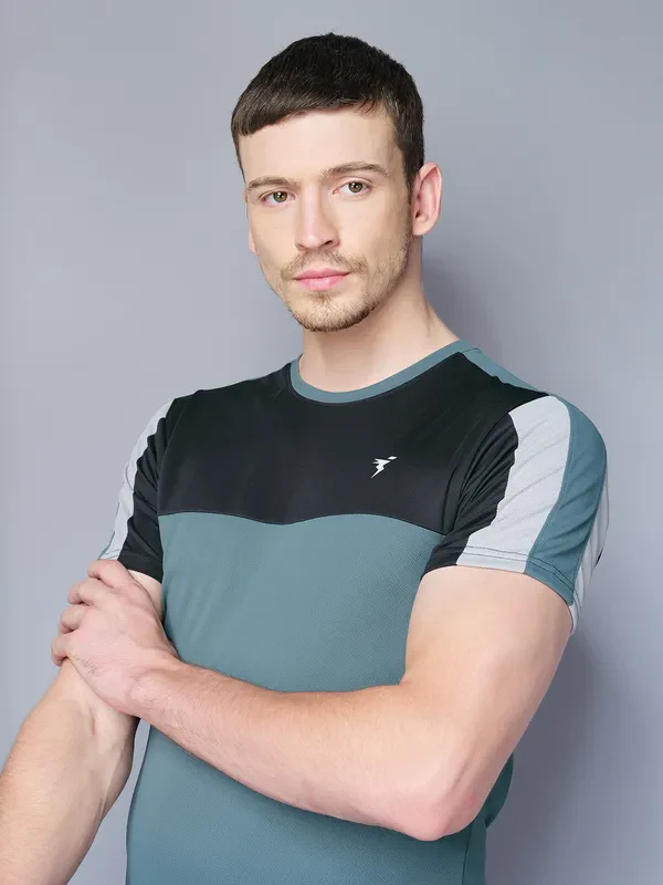 Men Colorblock Slim Fit Crew Neck T-shirt with TECHNO COOL - Image 7