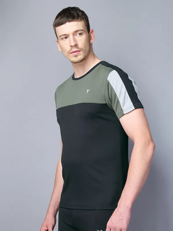 Men Colorblock Slim Fit Crew Neck T-shirt with TECHNO COOL - Image 6