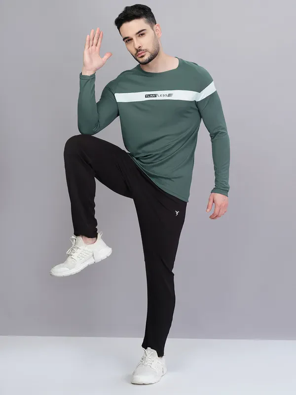 Men Colorblock Slim Fit Crew Neck T-shirt with TECHNO COOL+ - Image 4