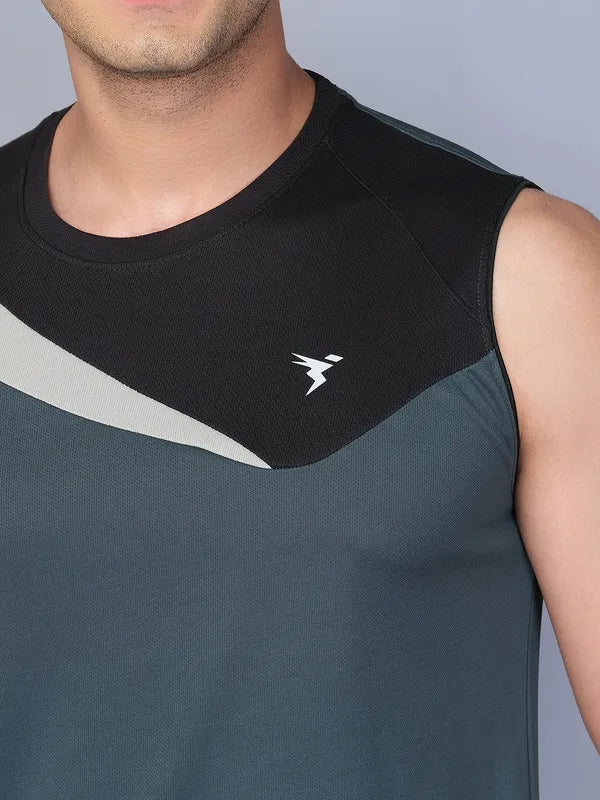 Men Colorblock Slim Fit Crew Neck Innerwear Vest with TECHNO COOL - Image 5