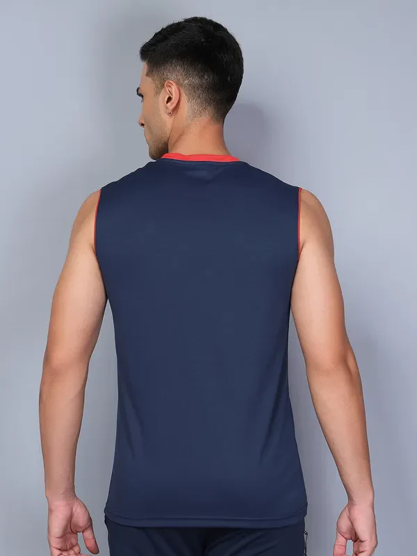Men Colorblock Slim Fit Crew Neck Innerwear Vest with TECHNO COOL - Image 2