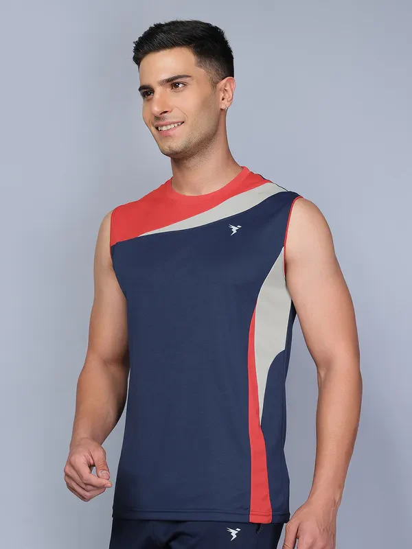 Men Colorblock Slim Fit Crew Neck Innerwear Vest with TECHNO COOL - Image 3