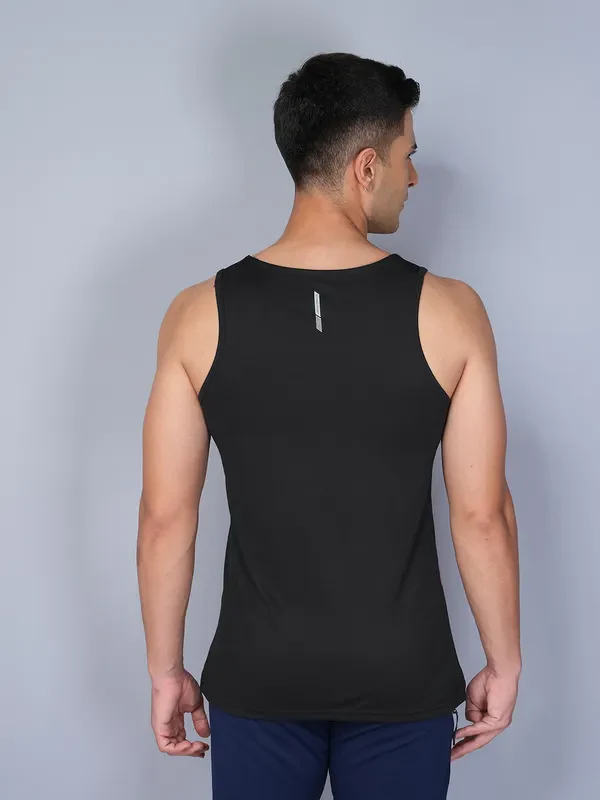 Men Printed Slim Fit Scoop Neck Innerwear Vest with TECHNO COOL - Image 2