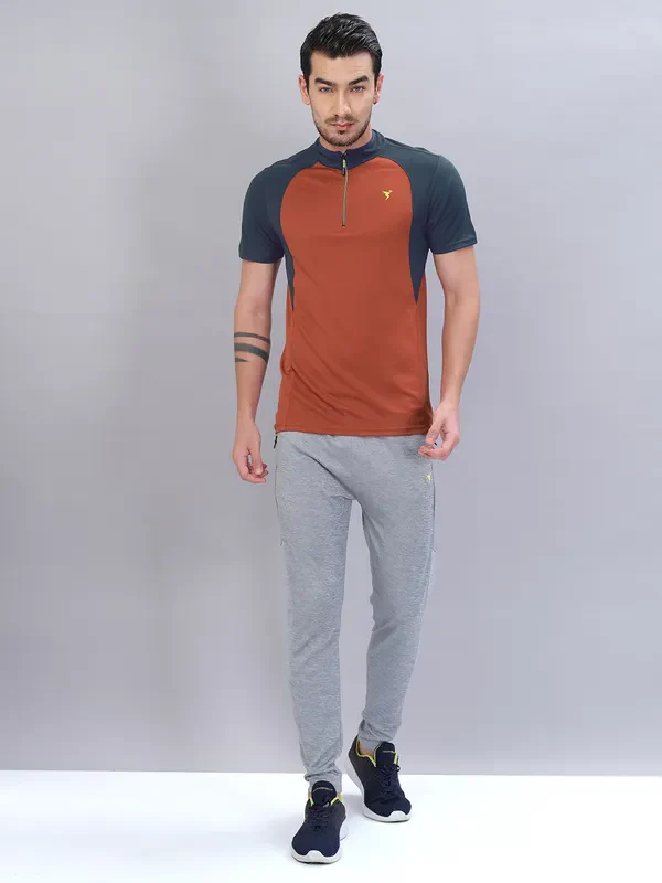 Men Colorblock Slim Fit Mock Neck T-shirt with TECHNO COOL+ - Image 4