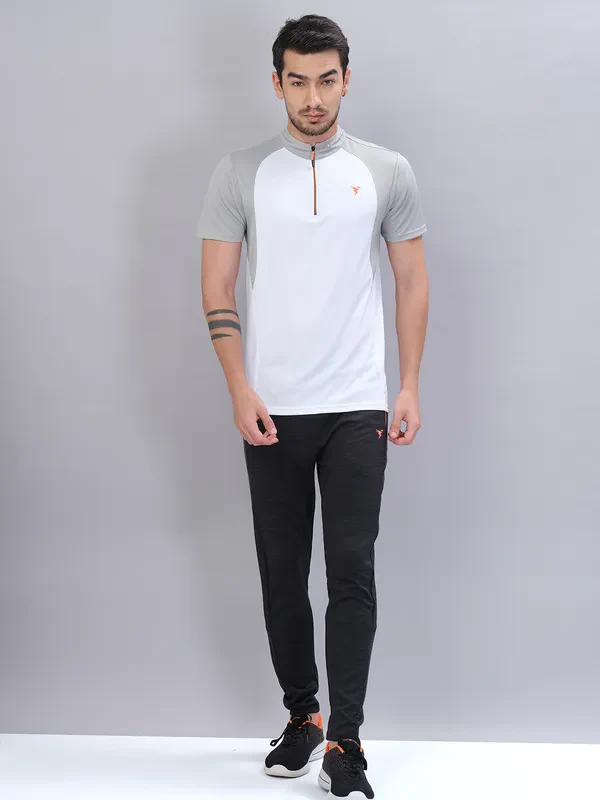 Men Colorblock Slim Fit Mock Neck T-shirt with TECHNO COOL+ - Image 3