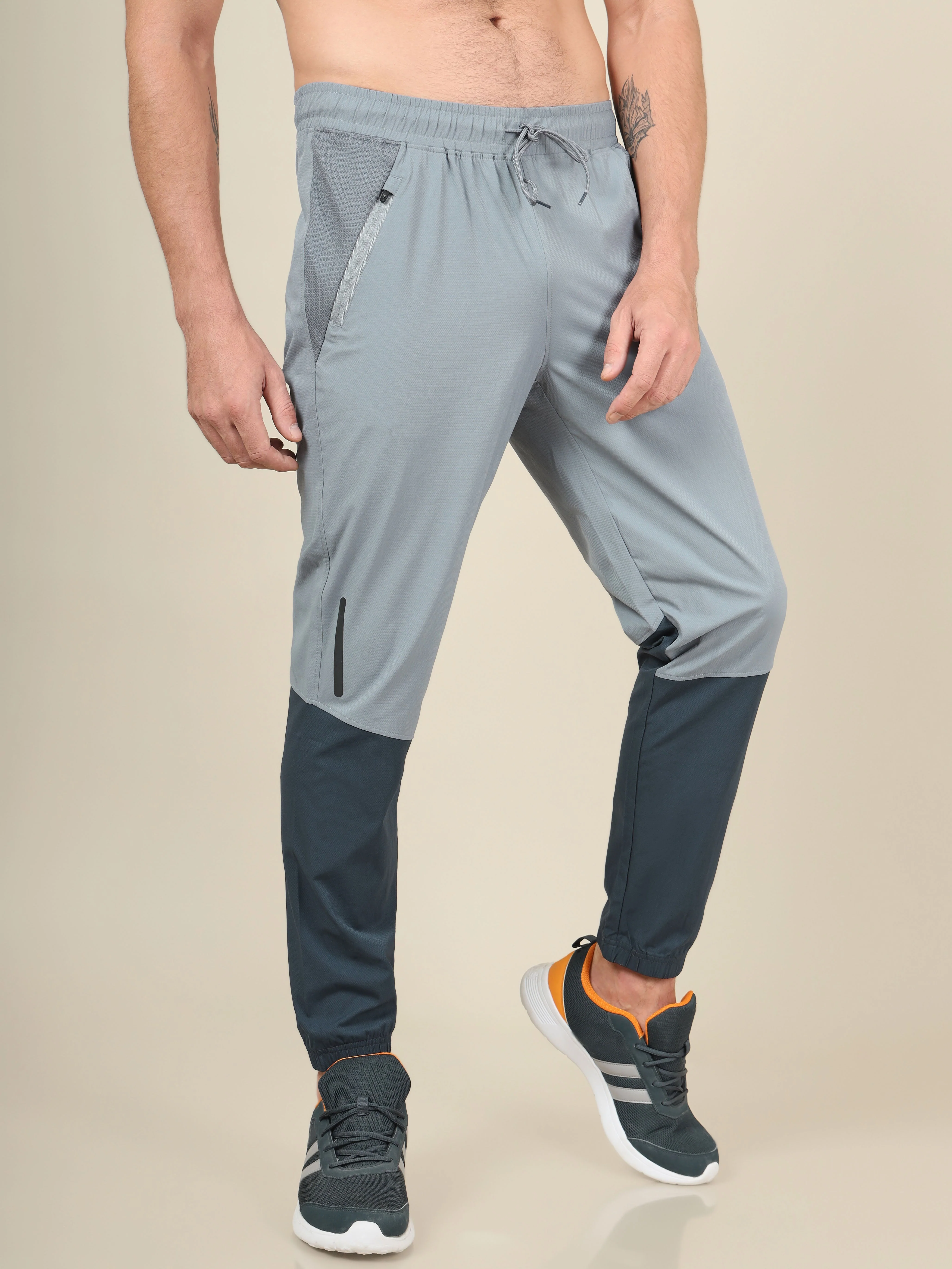 Men Colorblock Slim Fit Joggers with TECHNOLITE STRETCH - Image 4
