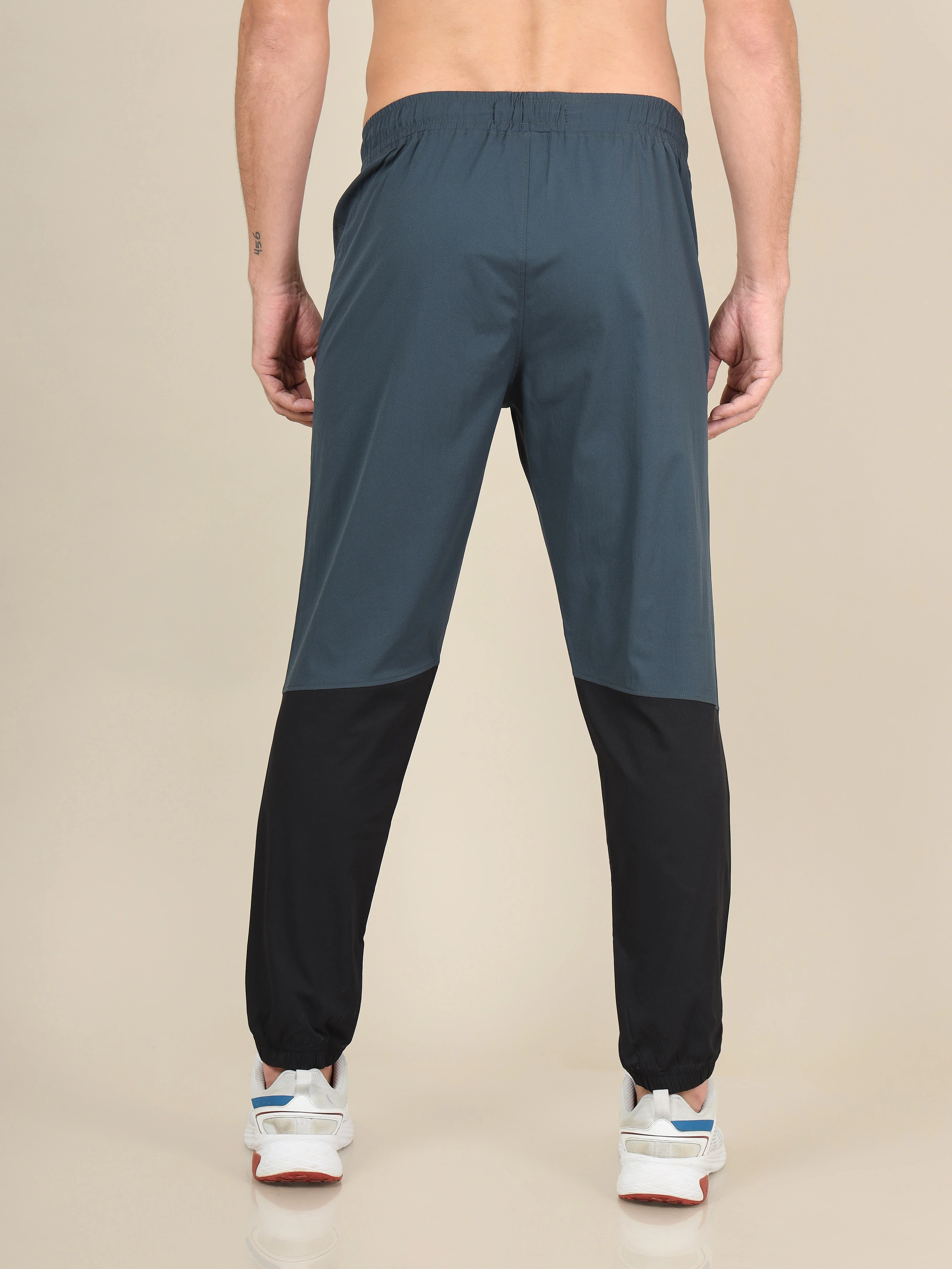 Men Colorblock Slim Fit Joggers with TECHNOLITE STRETCH - Image 3