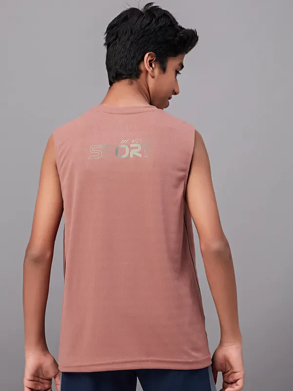 Boys Colorblock Slim Fit Crew Neck T-shirt with TECHNO GUARD - Image 4