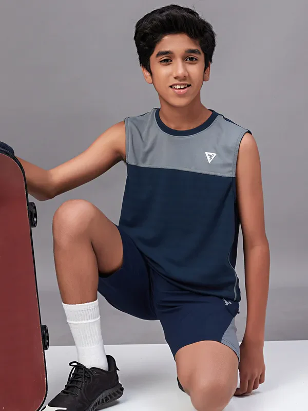 Boys Colorblock Slim Fit Crew Neck T-shirt with TECHNO GUARD - Image 5