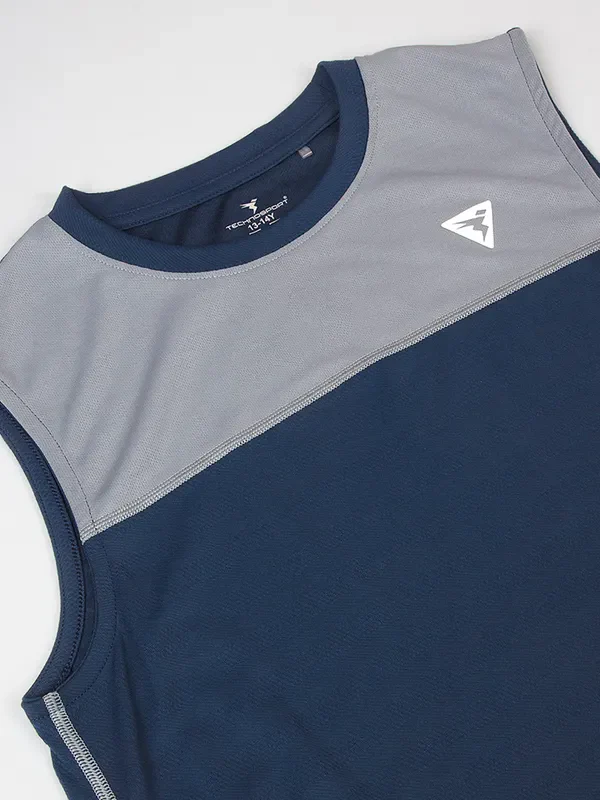 Boys Colorblock Slim Fit Crew Neck T-shirt with TECHNO GUARD - Image 7