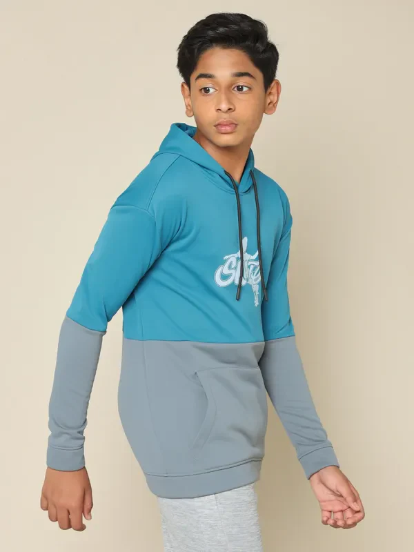 Boys Colorblock Slim Fit Hooded Sweatshirt with TECHNO WARM+ - Image 3