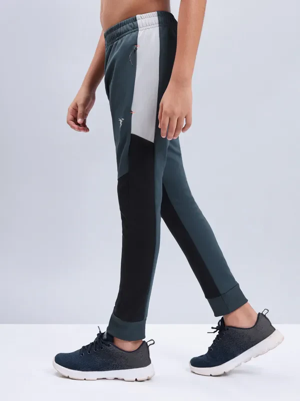 Boys Colorblock Slim Fit Joggers with TECHNO GUARD - Image 3