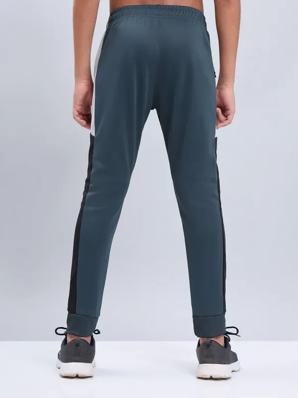 Boys Colorblock Slim Fit Joggers with TECHNO GUARD - Image 4