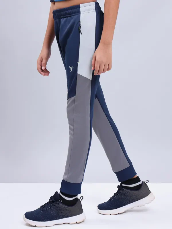 Boys Colorblock Slim Fit Joggers with TECHNO GUARD - Image 3