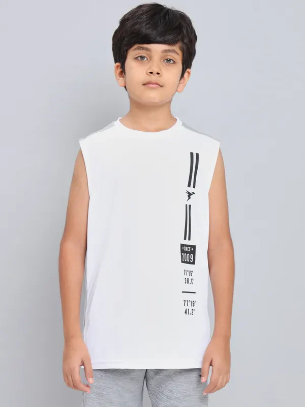 Boys Printed Slim Fit Crew Neck T-shirt with TECHNO GUARD - Image 2
