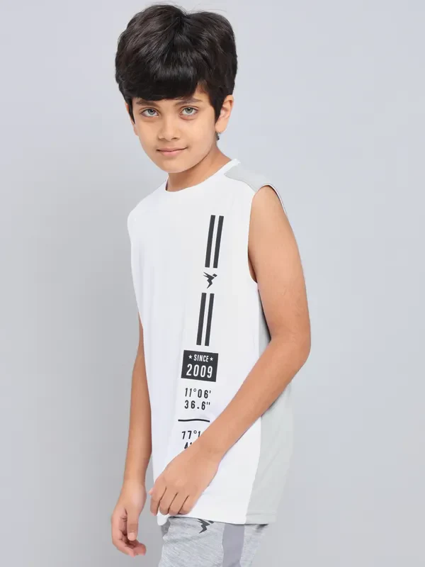 Boys Printed Slim Fit Crew Neck T-shirt with TECHNO GUARD - Image 6