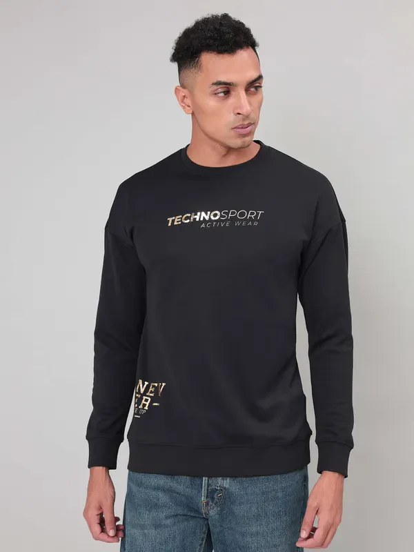 Men Printed Slim Fit Crew Neck Sweatshirt with ELASTO PLUS