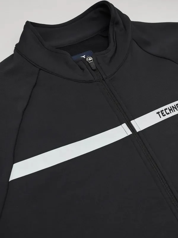 Men Colorblock Slim Fit Mock Neck Jacket with TECHNO GUARD - Image 7