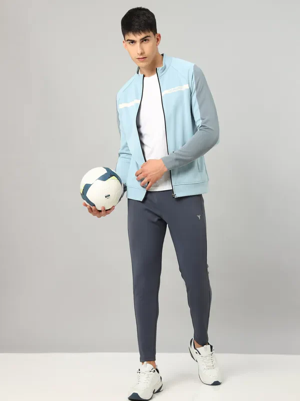 Men Colorblock Slim Fit Mock Neck Jacket with TECHNO GUARD - Image 4