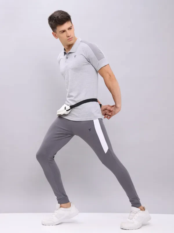 Men Melange Slim Fit Polo T-shirt with DOUBLE COOL - Image 3