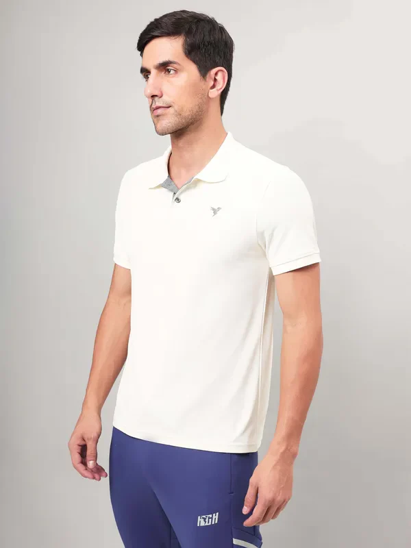 Men Solid Slim Fit Polo T-shirt with MATPIQ - Image 4