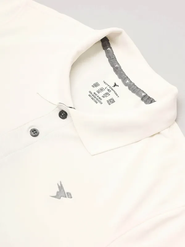 Men Solid Slim Fit Polo T-shirt with MATPIQ - Image 7