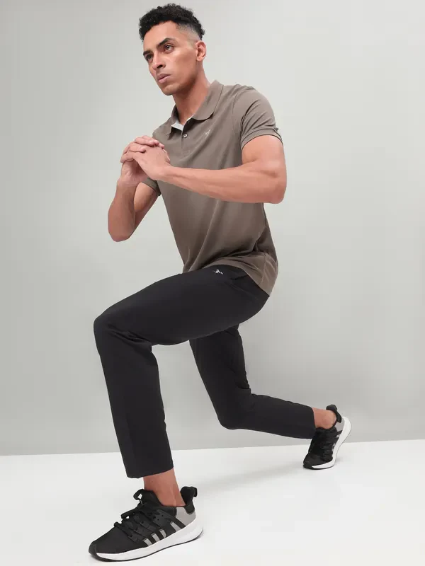 Men Solid Slim Fit Polo T-shirt with MATPIQ - Image 6