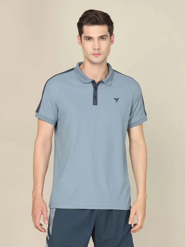 Men Colorblock Slim Fit Polo T-shirt with MATPIQ