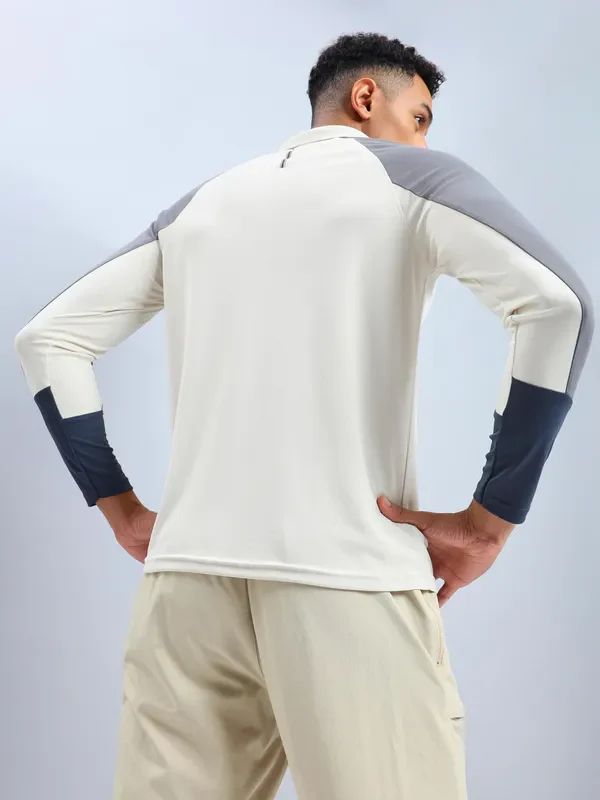 Men Colorblock Slim Fit Polo T-shirt with TECHNO COOL+ - Image 3