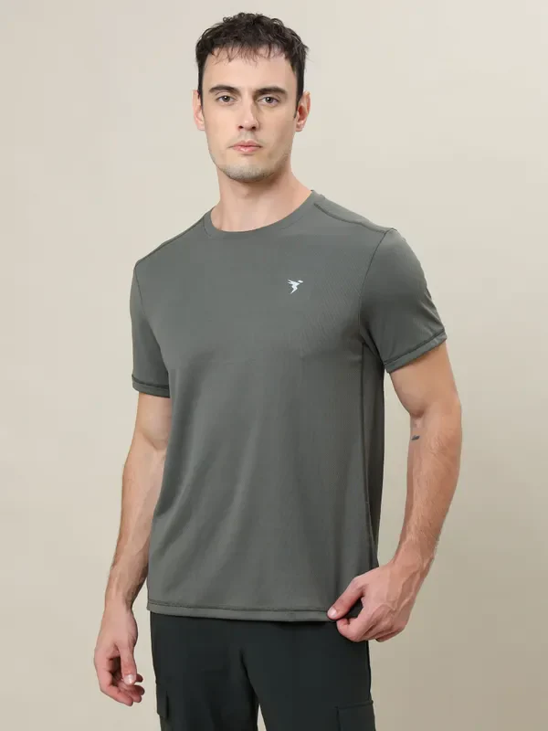 Men Solid Slim Fit Crew Neck T-shirt with TECHNO COOL+ - Image 5