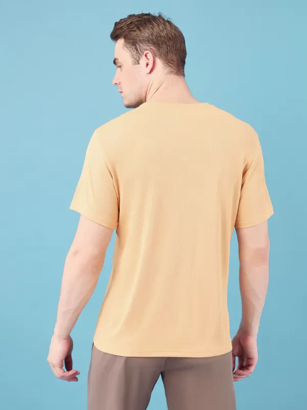 Men Solid Slim Fit Crew Neck T-shirt with TECHNO COOL+ - Image 4