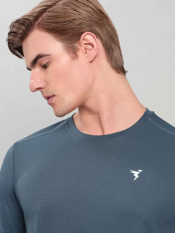 Men Solid Slim Fit Crew Neck T-shirt with TECHNO COOL+ - Image 7