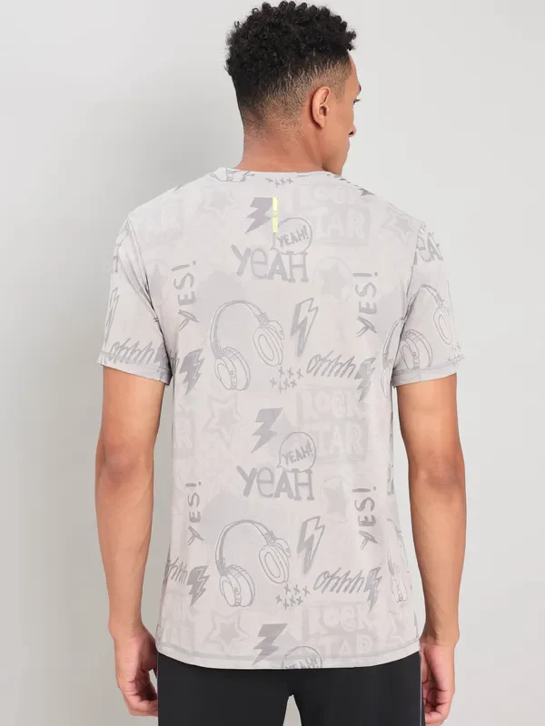 Men Jacquard Slim Fit Crew Neck T-shirt with DOUBLE COOL - Image 3