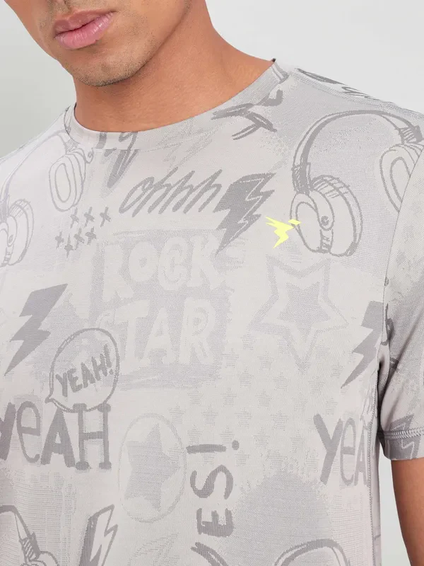 Men Jacquard Slim Fit Crew Neck T-shirt with DOUBLE COOL - Image 5