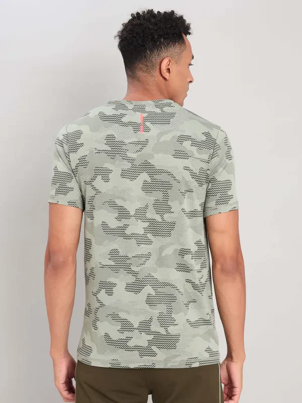 Men Jacquard Slim Fit Crew Neck T-shirt with DOUBLE COOL - Image 3