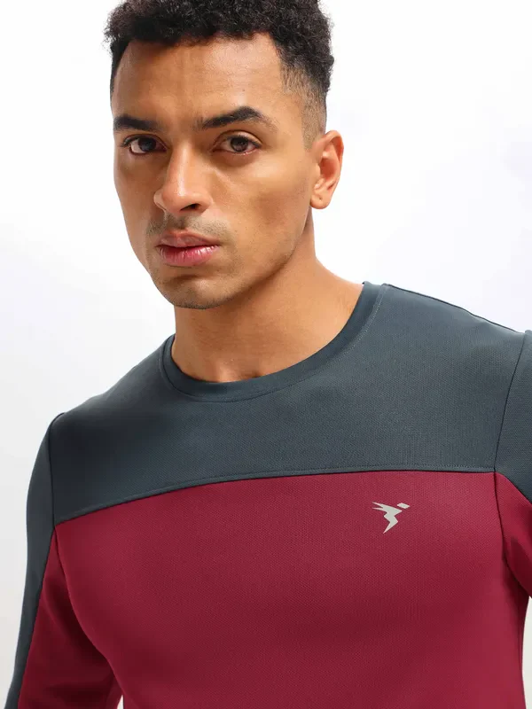 Men Colorblock Slim Fit Crew Neck T-shirt with TECHNO COOL+ - Image 5