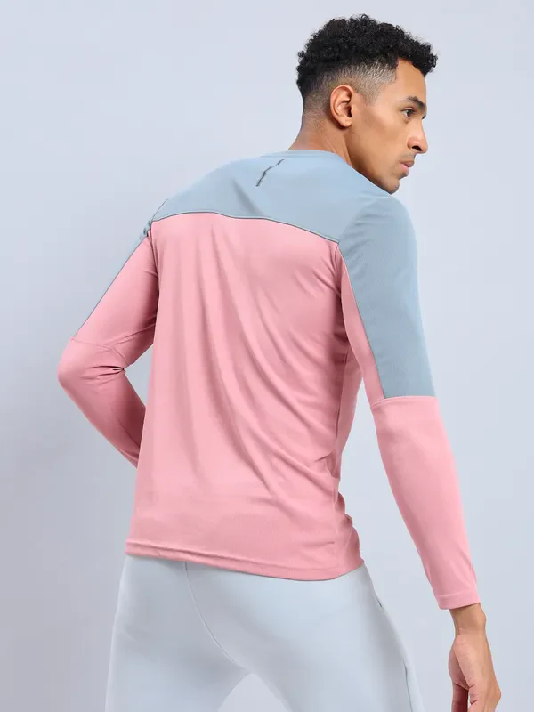 Men Colorblock Slim Fit Crew Neck T-shirt with TECHNO COOL+ - Image 2