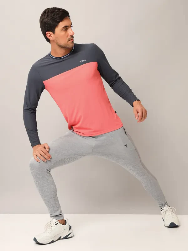 Men Colorblock Slim Fit Crew Neck T-shirt with MATPIQ - Image 4