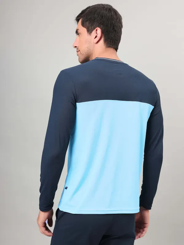 Men Colorblock Slim Fit Crew Neck T-shirt with MATPIQ - Image 3