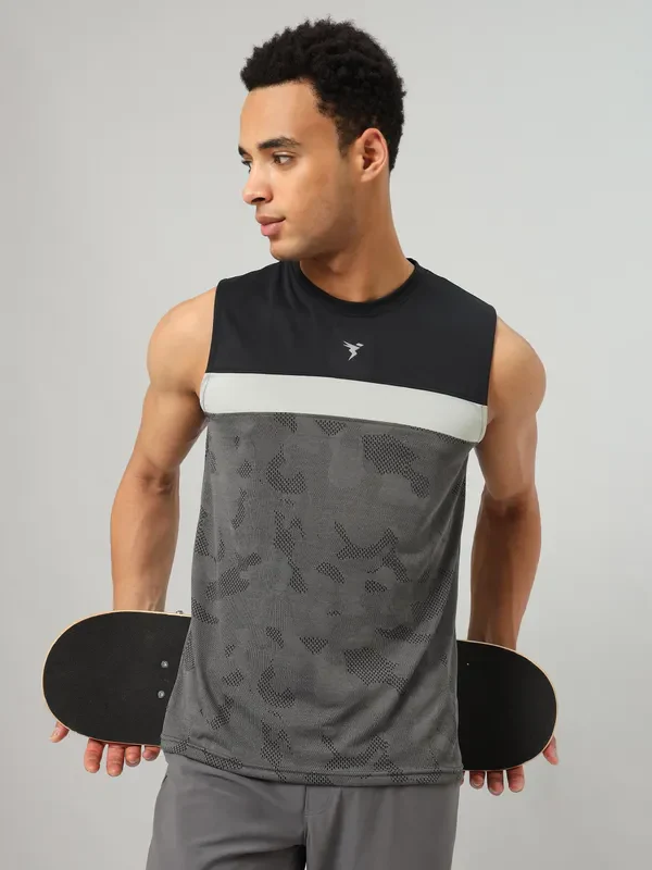 Men Jacquard Slim Fit Crew Neck Innerwear Vest with VENTMESH
