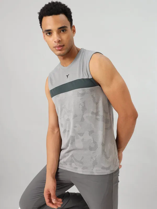 Men Jacquard Slim Fit Crew Neck Innerwear Vest with VENTMESH - Image 2