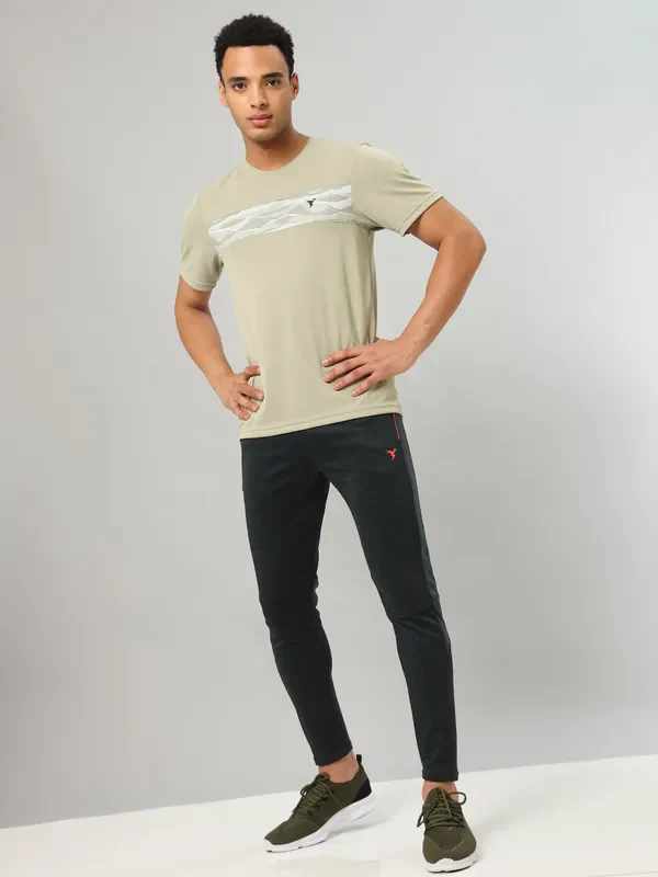 Men Printed Slim Fit Crew Neck T-shirt with TECHNO COOL+ - Image 5