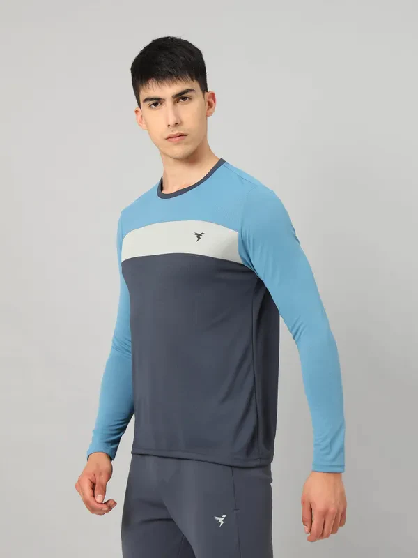 Men Colorblock Slim Fit Crew Neck T-shirt with MATPIQ - Image 4