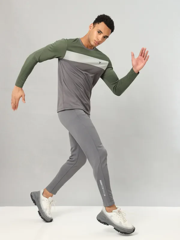 Men Colorblock Slim Fit Crew Neck T-shirt with MATPIQ - Image 6