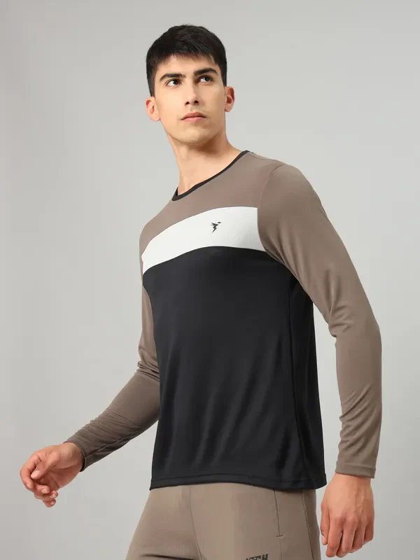 Men Colorblock Slim Fit Crew Neck T-shirt with MATPIQ - Image 4