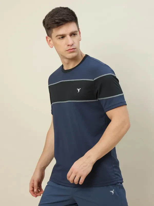 Men Colorblock Slim Fit Crew Neck T-shirt with TECHNO COOL+ - Image 3