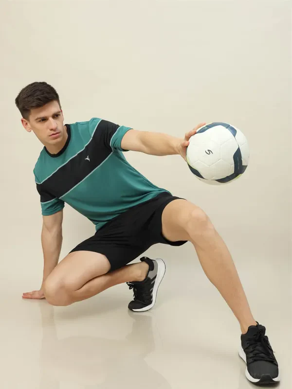 Men Colorblock Slim Fit Crew Neck T-shirt with TECHNO COOL+ - Image 2