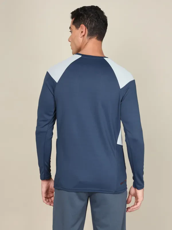 Men Colorblock Slim Fit Crew Neck T-shirt with TECHNO COOL+ - Image 2