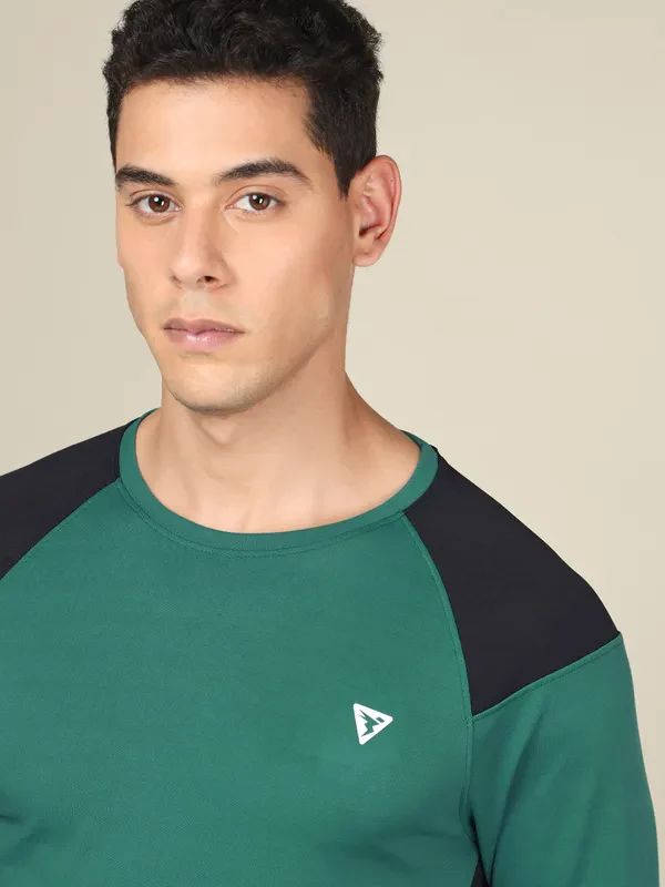Men Colorblock Slim Fit Crew Neck T-shirt with TECHNO COOL+ - Image 6